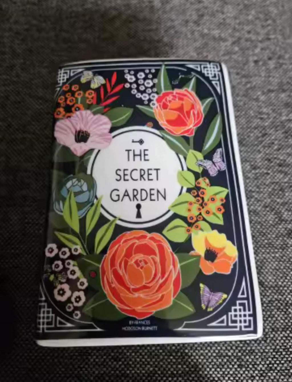 The Secret Garden Ceramic Book Vase Decorative Book Shaped Flower Vase for Home Decor